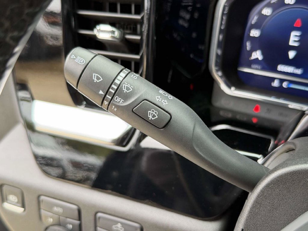 Used 2025 Chevrolet Silverado 1500 LT AWD/4WD image 25
