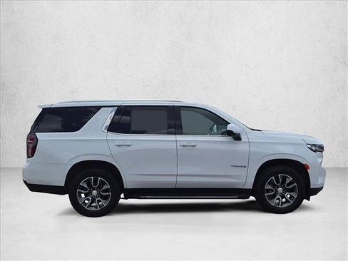 Used 2022 Chevrolet Tahoe LS RWD image 4