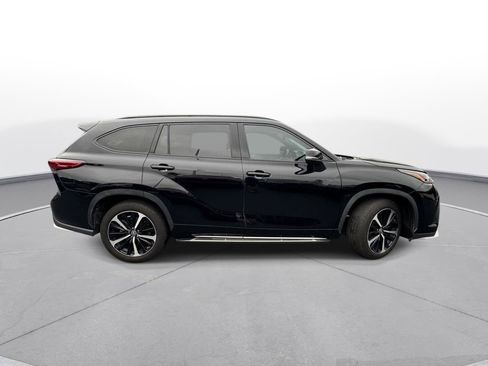 Used 2021 Toyota Highlander XSE AWD/4WD image 4