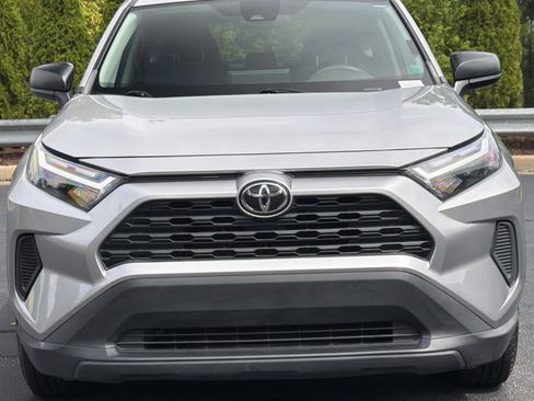 Used 2023 Toyota RAV4 LE FWD image 18