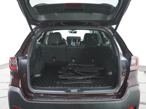 Used 2025 Subaru Outback Limited XT w/ Popular Package #2 AWD/4WD image 16