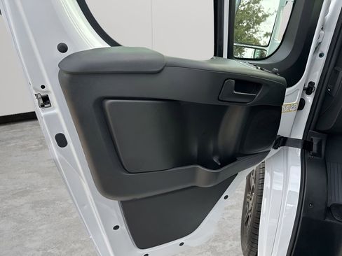 New 2025 RAM ProMaster 2500 w/ Advanced Safety Group FWD image 28