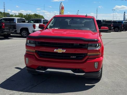 Used 2018 Chevrolet Silverado 1500 LT w/ All Star Edition AWD/4WD image 2