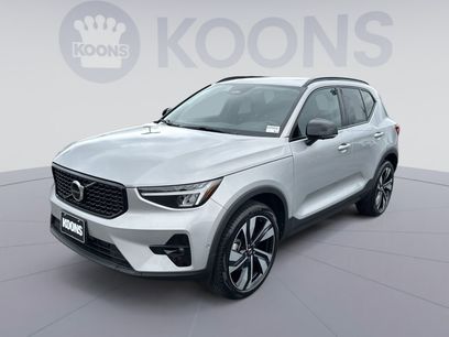 Used 2023 Volvo XC40 B5 Plus w/ Protection Package Premier