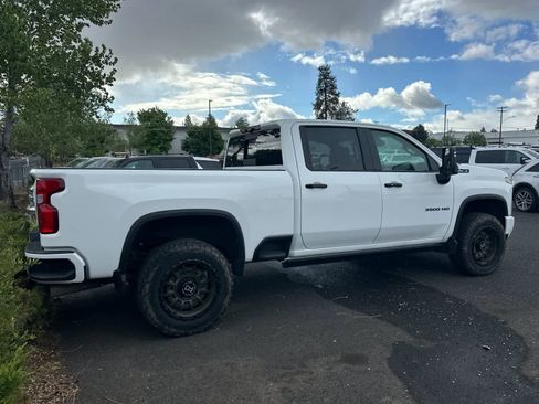 Used 2024 Chevrolet Silverado 3500 LTZ w/ LTZ Plus Package AWD/4WD image 4