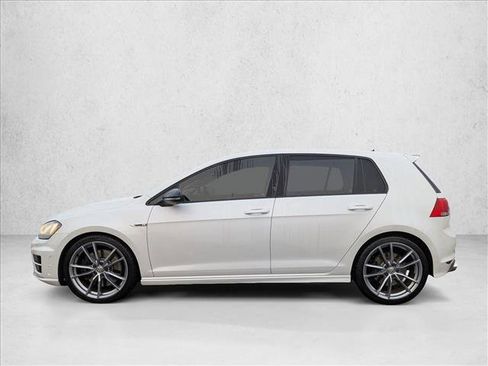 Used 2017 Volkswagen Golf R 4-Door image 8