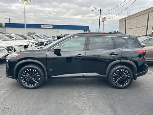 Used 2026 Nissan Rogue SV image 6