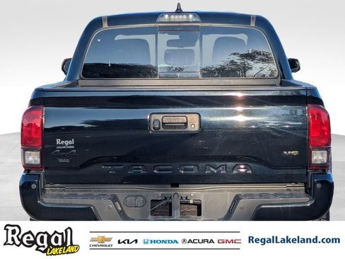 Used 2022 Toyota Tacoma SR5 w/ Trail Edition image 4