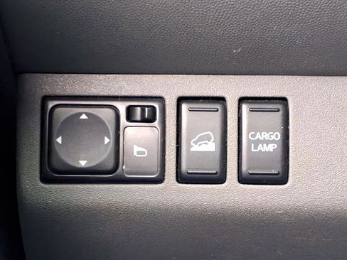 Used 2018 Nissan Frontier SV image 20