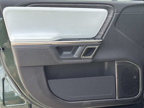 Used 2023 Rivian R1S Adventure AWD/4WD image 17
