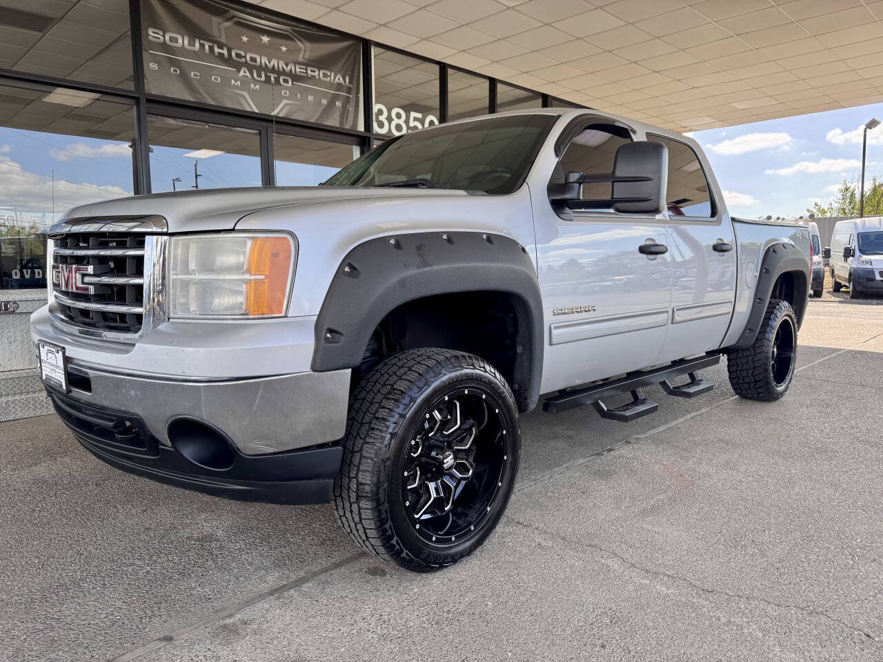 Used 2012 GMC Sierra 1500 SLE AWD/4WD image 1
