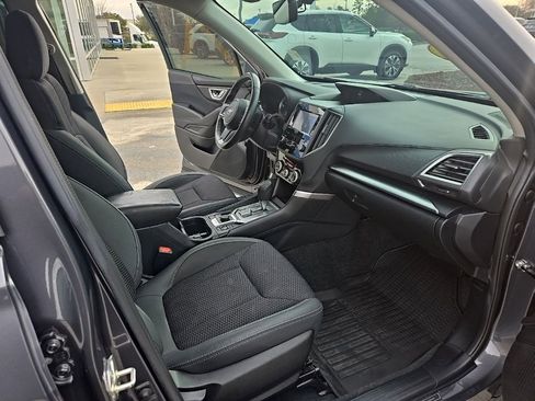 Used 2021 Subaru Forester Premium image 37