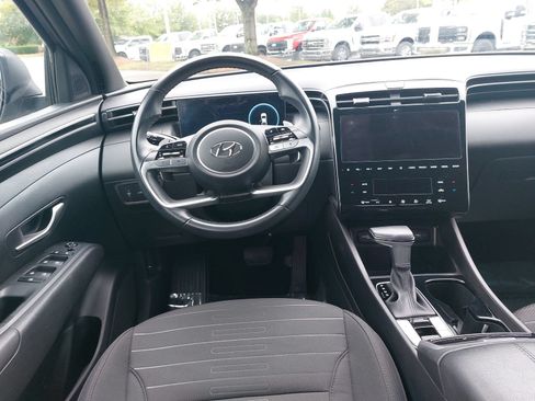 Used 2023 Hyundai Santa Cruz SEL Premium AWD/4WD image 17