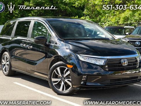 Used 2023 Honda Odyssey Touring image 1