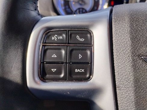 Used 2012 Chrysler 300 Limited image 32