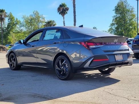 New 2026 Hyundai Elantra SEL Sport FWD image 3