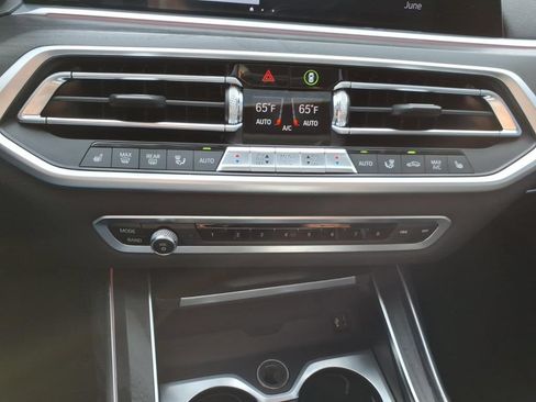 Used 2019 BMW X7 xDrive50i w/ Premium Package AWD/4WD image 16