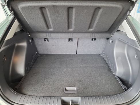 Used 2025 Hyundai Kona SEL FWD image 40