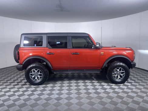 Used 2023 Ford Bronco Badlands image 10