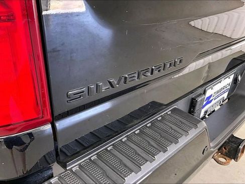 Used 2022 Chevrolet Silverado 2500 LTZ w/ LTZ Plus Package AWD/4WD image 9