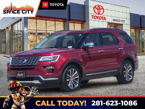 Used 2019 Ford Explorer Platinum AWD/4WD image 1