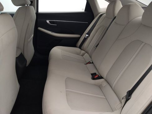 Used 2023 Hyundai Sonata SE FWD image 18