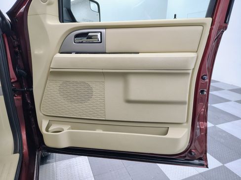 Used 2015 Ford Expedition Limited w/ Equipment Group 301A image 30