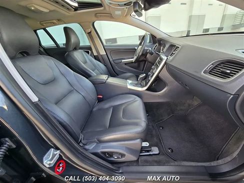 Used 2015 Volvo V60 T5 Premier image 20