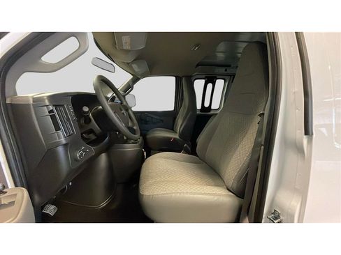 New 2025 GMC Savana 3500 Extended w/ Driver Convenience Package image 11