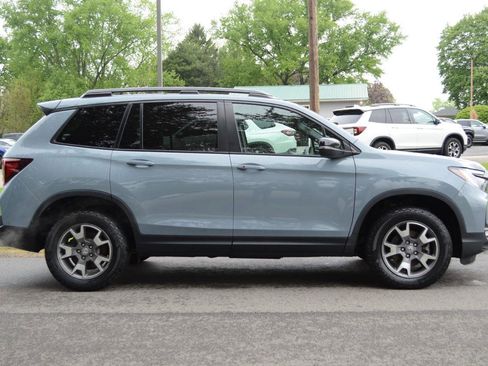 Used 2023 Honda Passport TrailSport image 4