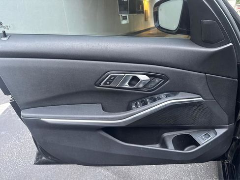 Used 2020 BMW 330i Sedan w/ Convenience Package image 37