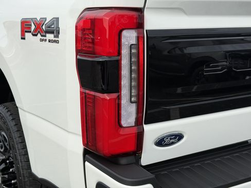 New 2026 Ford F250 Platinum AWD/4WD image 8