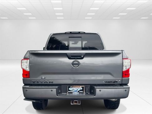 Used 2019 Nissan Titan PRO-4X w/ Pro-4x Utility Package image 5