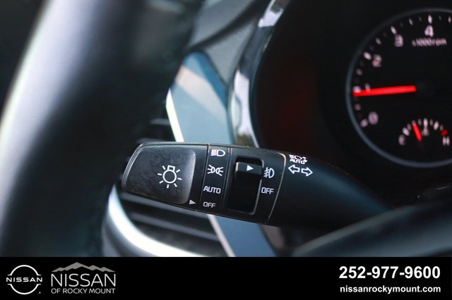 Used 2023 Kia Seltos S w/ Navigation Package FWD image 23
