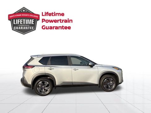 Certified 2023 Nissan Rogue SV w/ SV Premium B Package AWD/4WD image 7