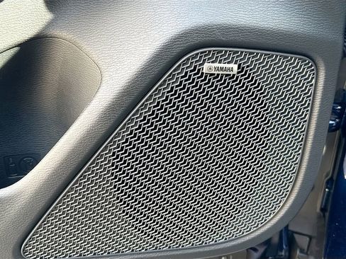 New 2026 Mitsubishi Outlander SE image 19