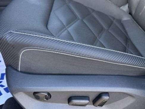 Certified 2025 Volkswagen Atlas Cross Sport SE image 14