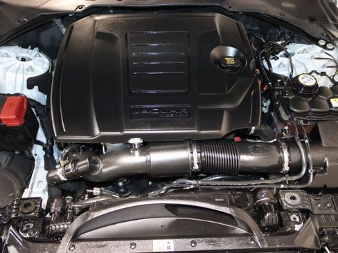 Used 2021 Jaguar XF R-Dynamic SE image 78