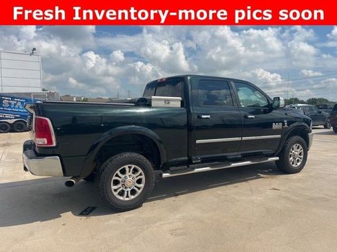 Used 2016 RAM 2500 Laramie w/ Convenience Group AWD/4WD image 3