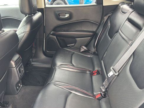 Used 2017 Jeep Compass Trailhawk w/ Leather Interior Group AWD/4WD image 20
