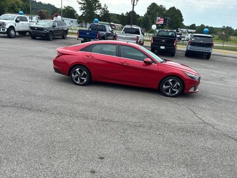 Used 2023 Hyundai Elantra Limited FWD image 51
