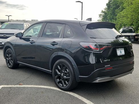 Used 2023 Honda HR-V Sport image 4