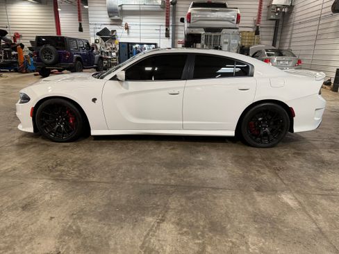 Used 2016 Dodge Charger SRT Hellcat w/ Harman/Kardon Audio Group RWD image 34