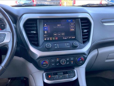 Used 2021 GMC Acadia SLT image 6