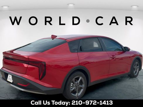 Certified 2025 Kia K4 FWD image 7