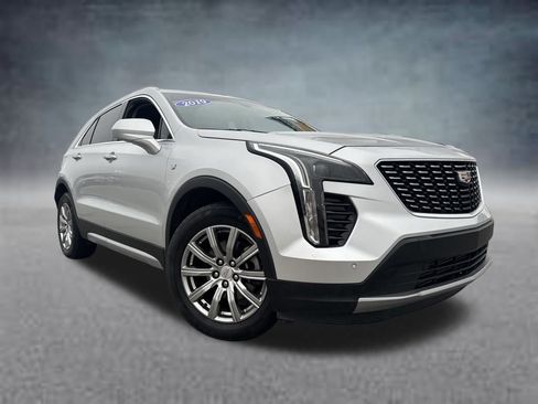 Used 2019 Cadillac XT4 Premium Luxury w/ Cold Weather Package image 3