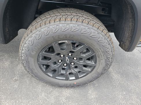 New 2026 Chevrolet Colorado Trail Boss AWD/4WD image 30