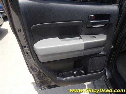 Used 2011 Toyota Tundra 4x4 Double Cab w/ Tow Pkg image 26