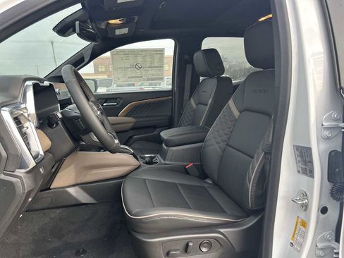 New 2026 GMC Canyon Denali image 19