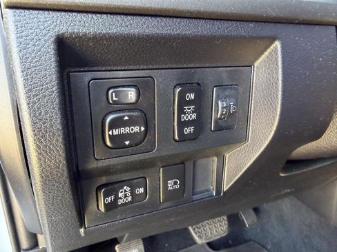 Used 2021 Toyota Tundra SR5 image 15